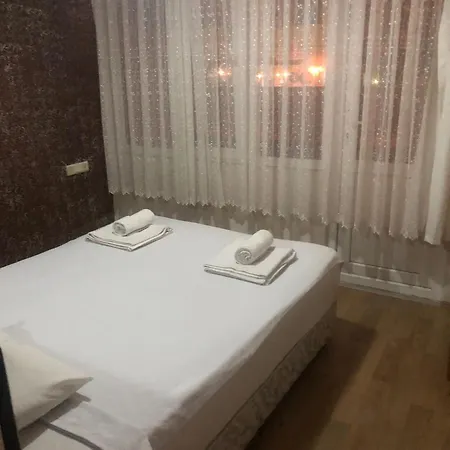 Toros Hotel *