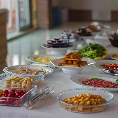 Toros Ξενοδοχείο *